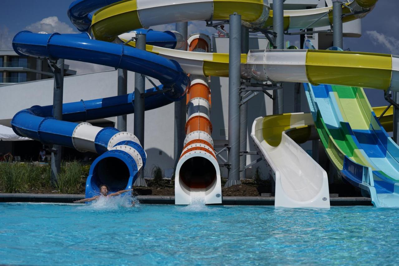 Wave Курортний комплекс 5*